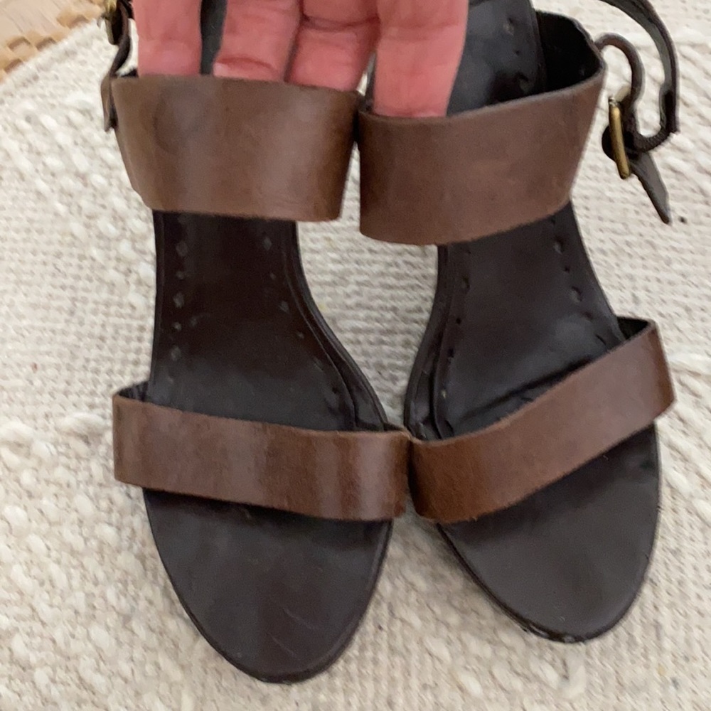 Bcbg brown strappy 7.5 - Picture 5 of 9